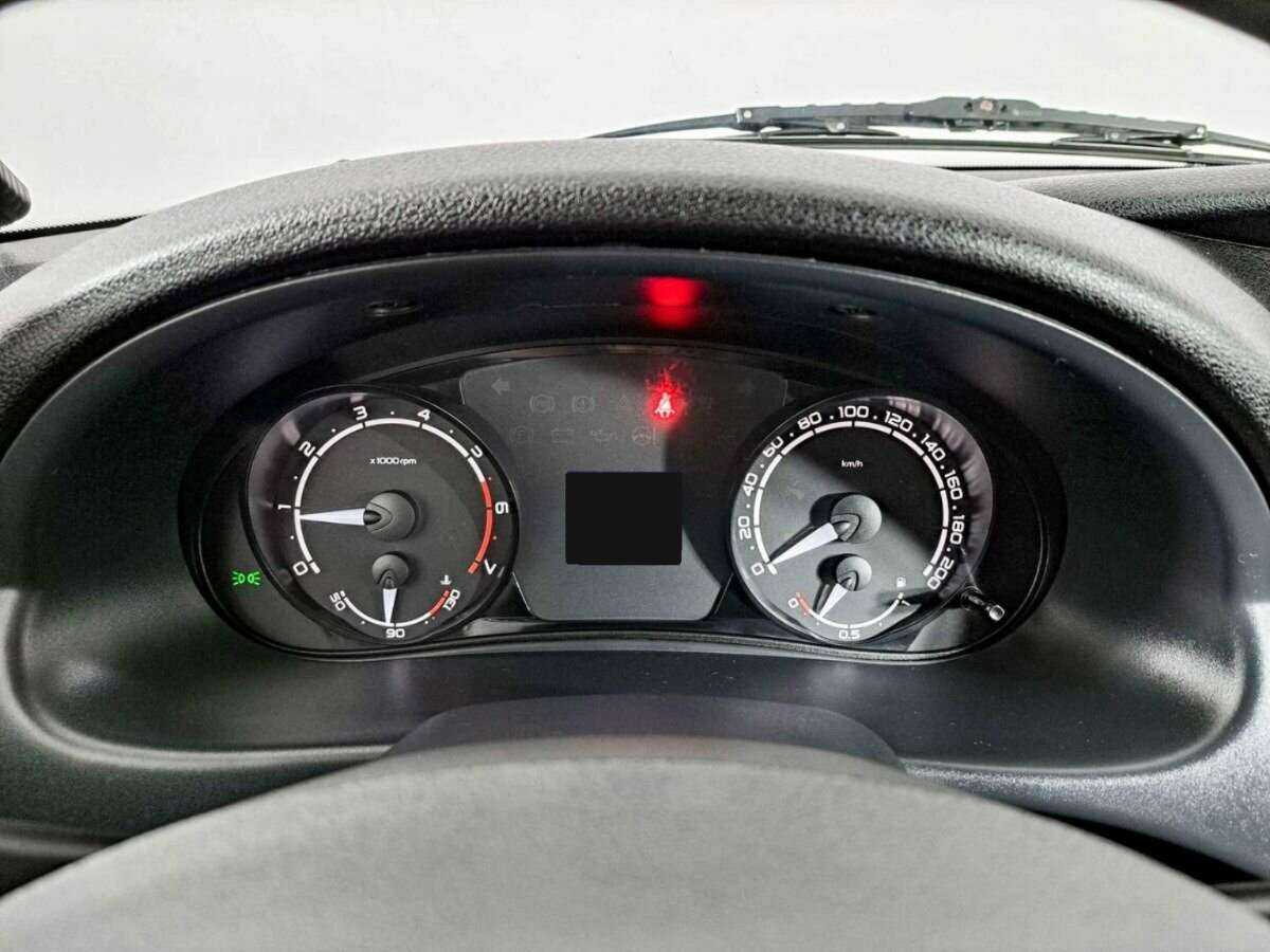 Lada (ВАЗ) Priora с пробегом — 2017 год. Фото: #12