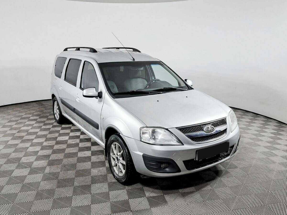 Lada (ВАЗ) Largus с пробегом — 2012 год. Фото: #2