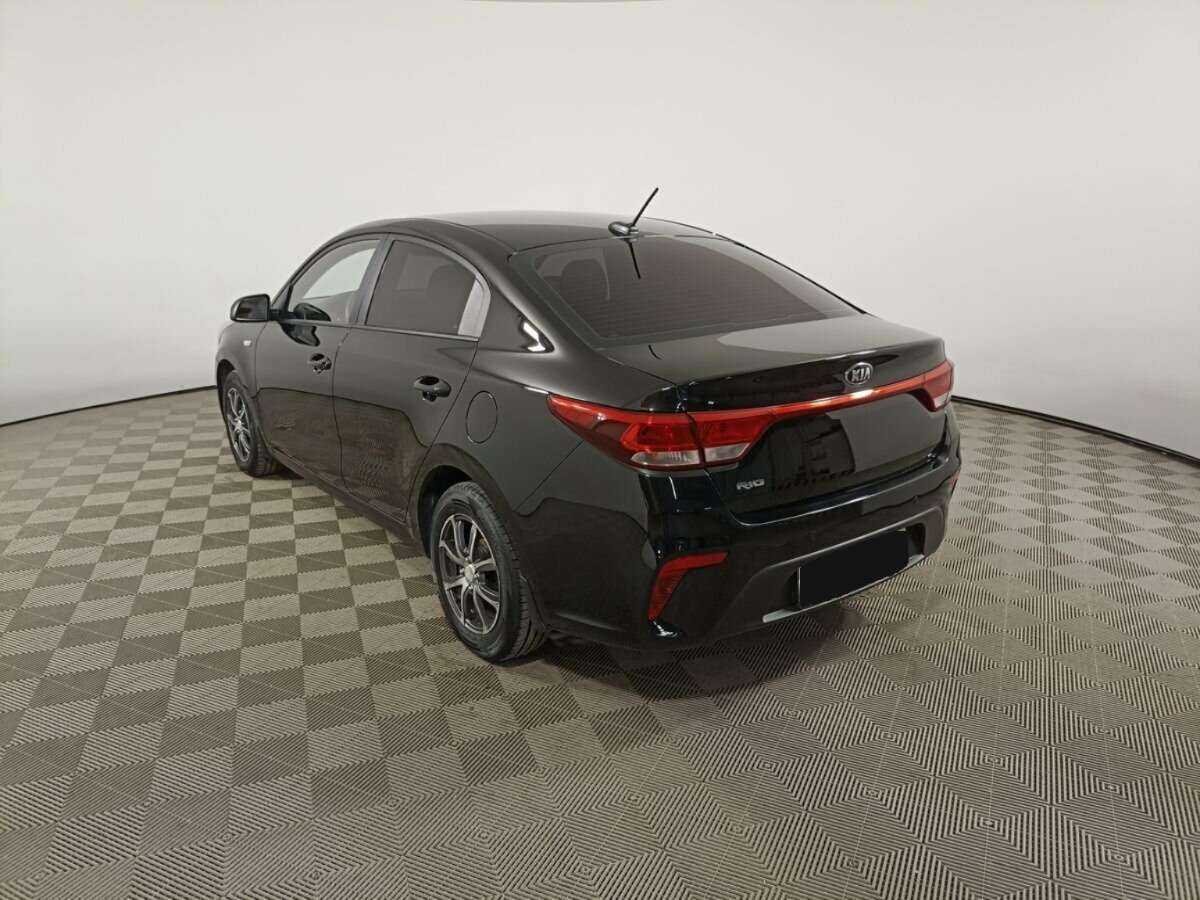 Kia Rio с пробегом — 2018 год. Фото: #6