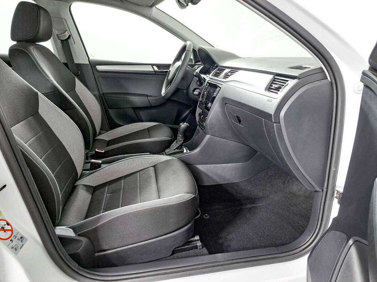 Skoda Rapid с пробегом — 2018 год. Фото: #7