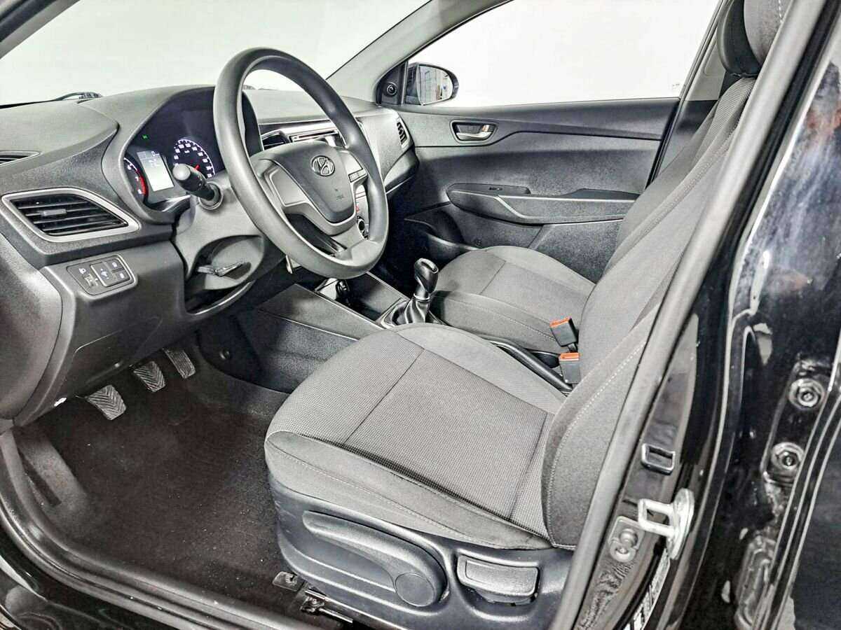 Hyundai Solaris с пробегом — 2018 год. Фото: #15