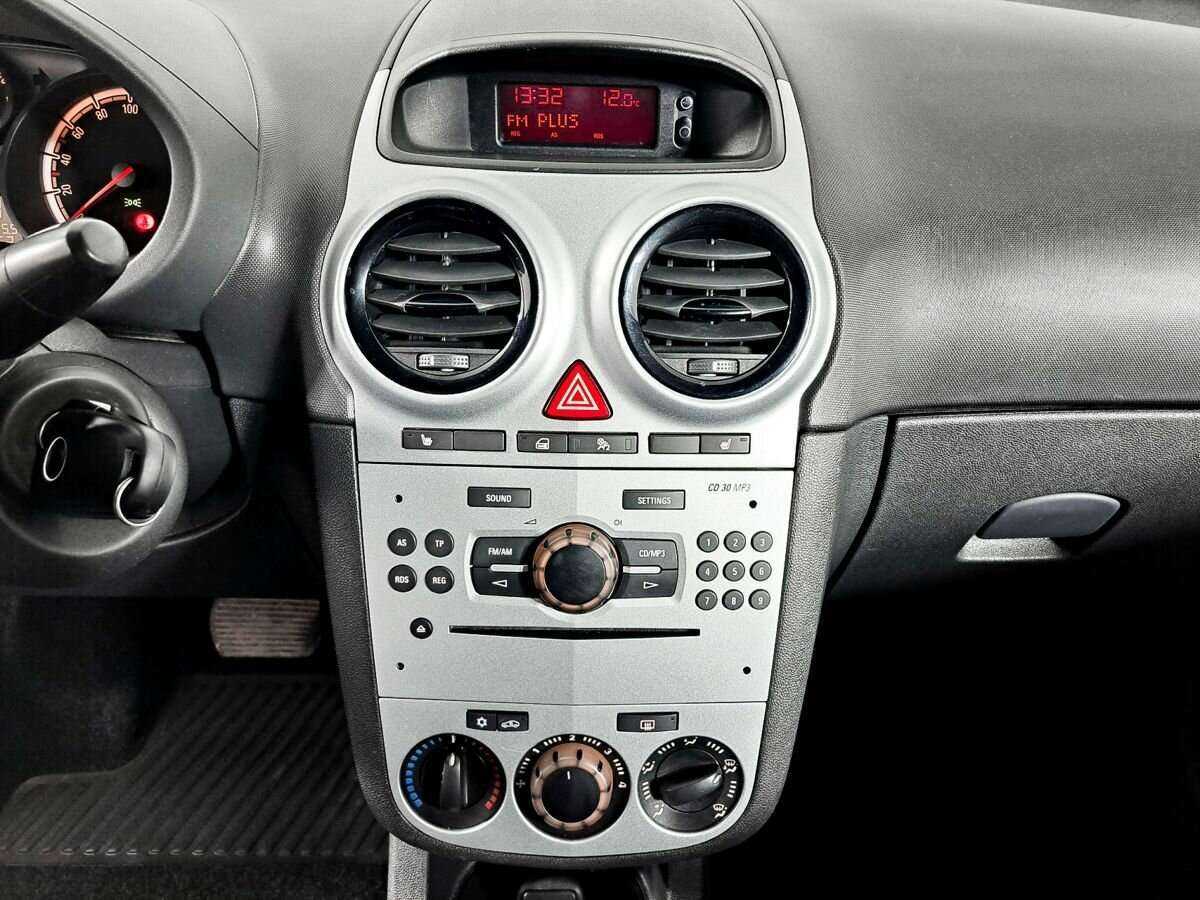 Opel Corsa с пробегом — 2012 год. Фото: #12