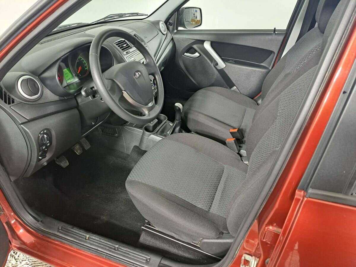 Lada (ВАЗ) Kalina с пробегом — 2017 год. Фото: #13