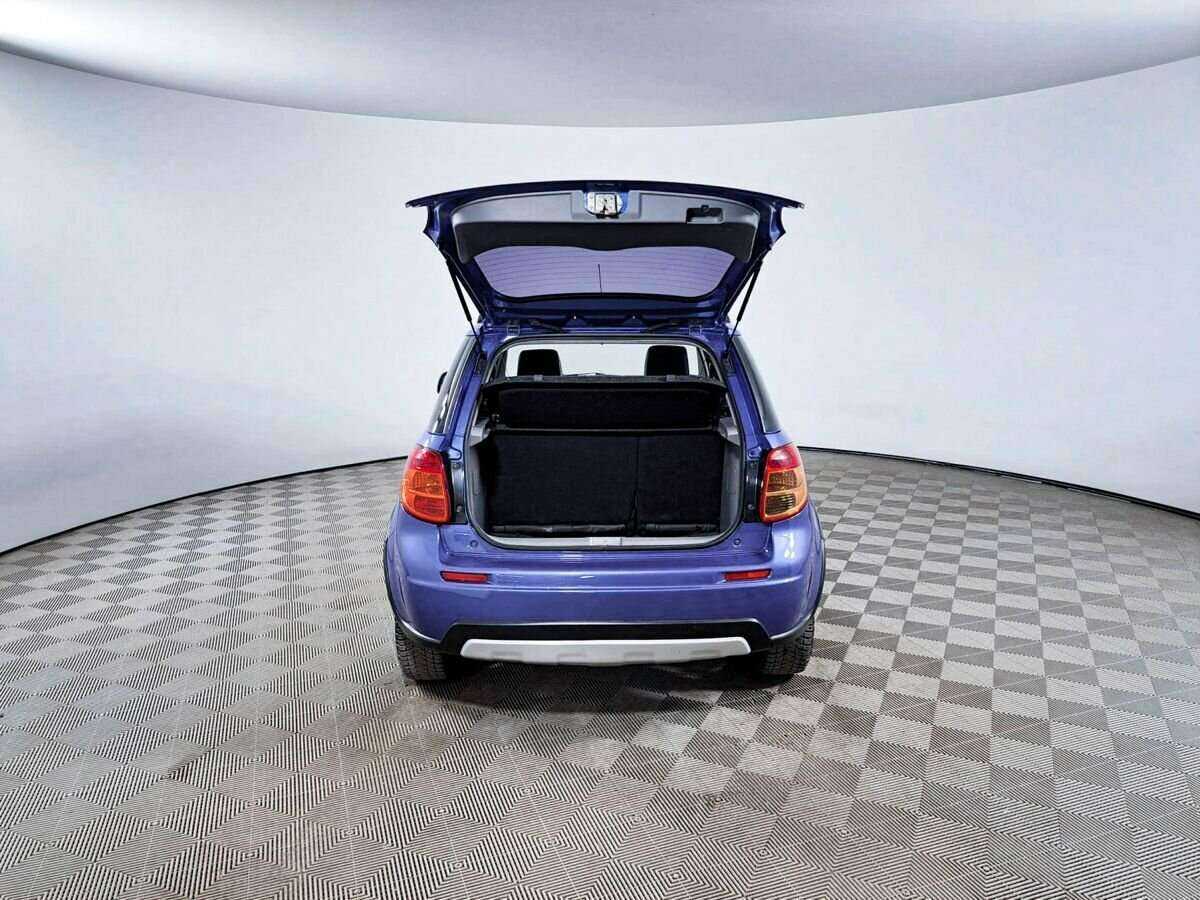 Suzuki SX4 с пробегом — 2012 год. Фото: #9