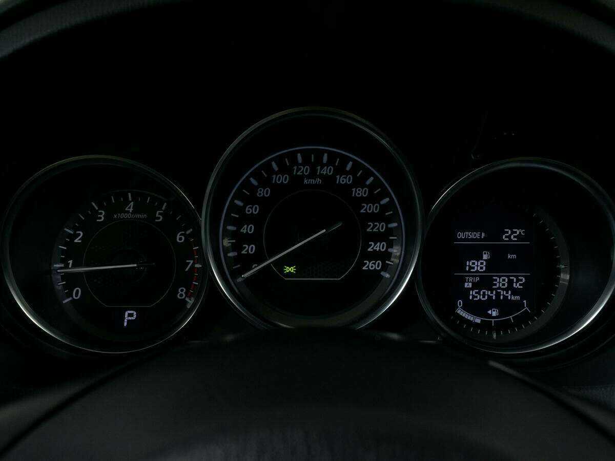 Mazda 6 с пробегом — 2014 год. Фото: #13