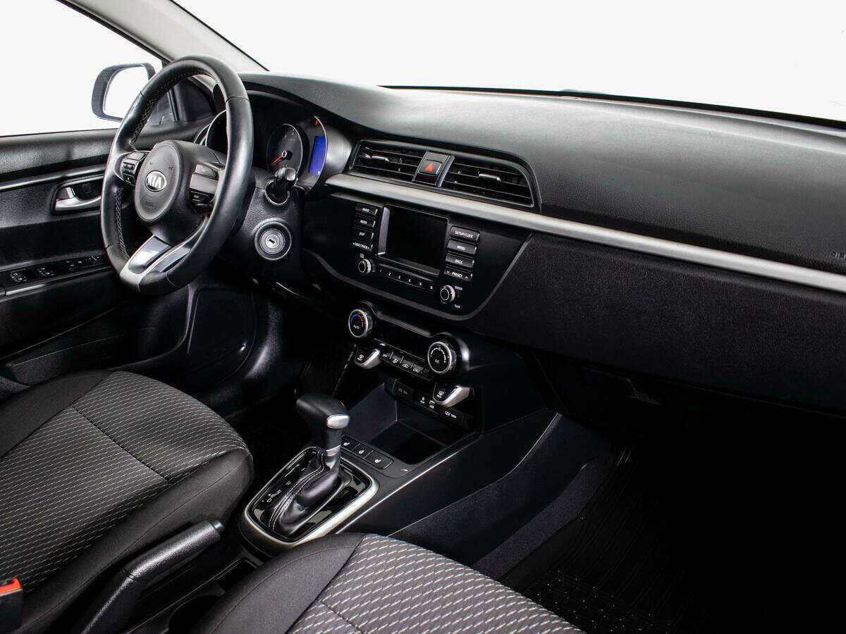 Kia Rio с пробегом — 2018 год. Фото: #5