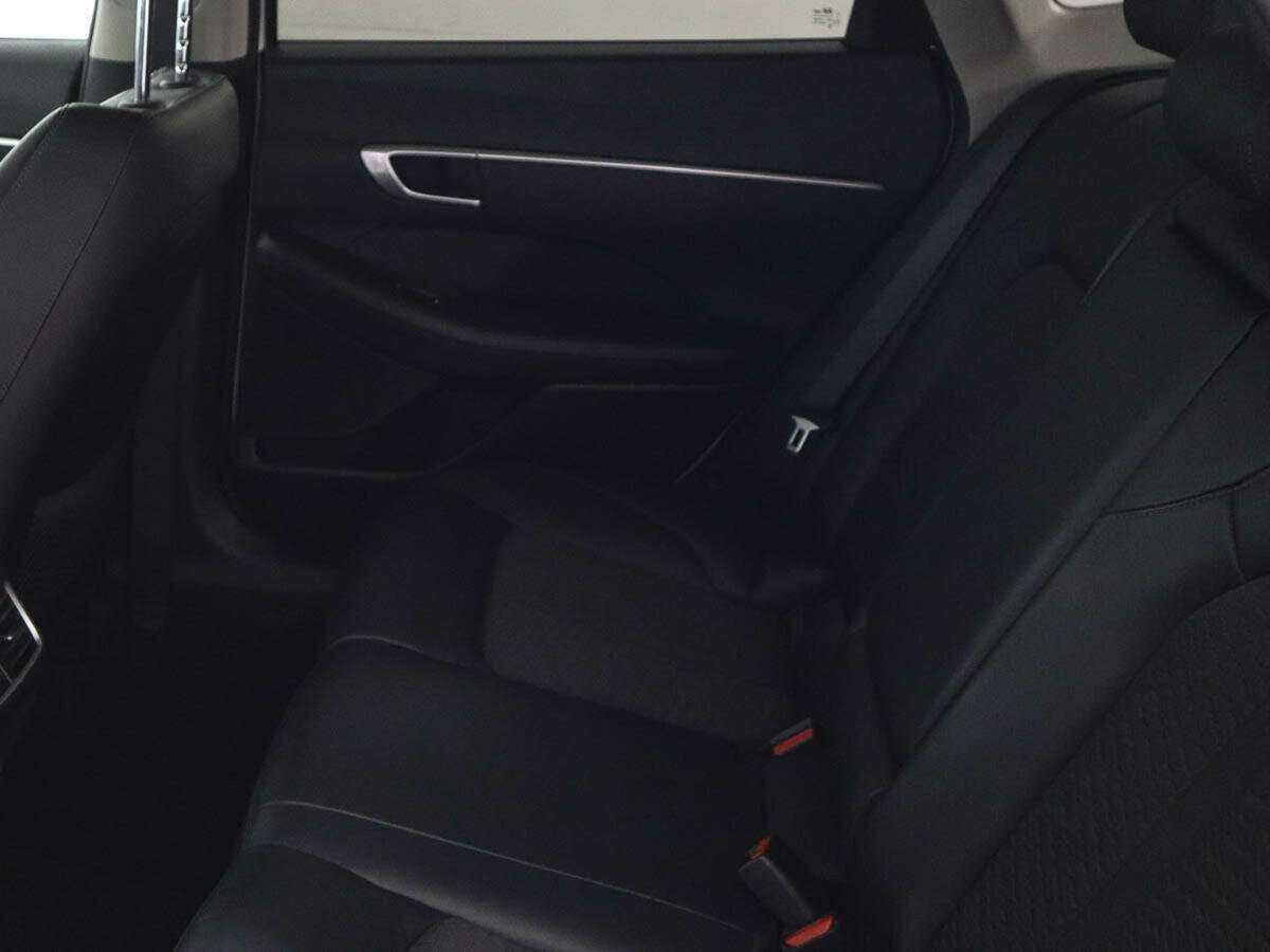 Hyundai Sonata с пробегом — 2019 год. Фото: #8