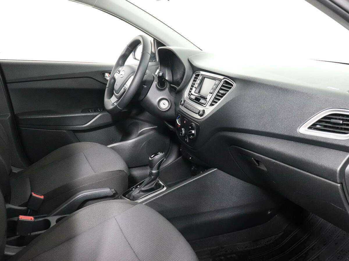 Hyundai Solaris с пробегом — 2020 год. Фото: #5