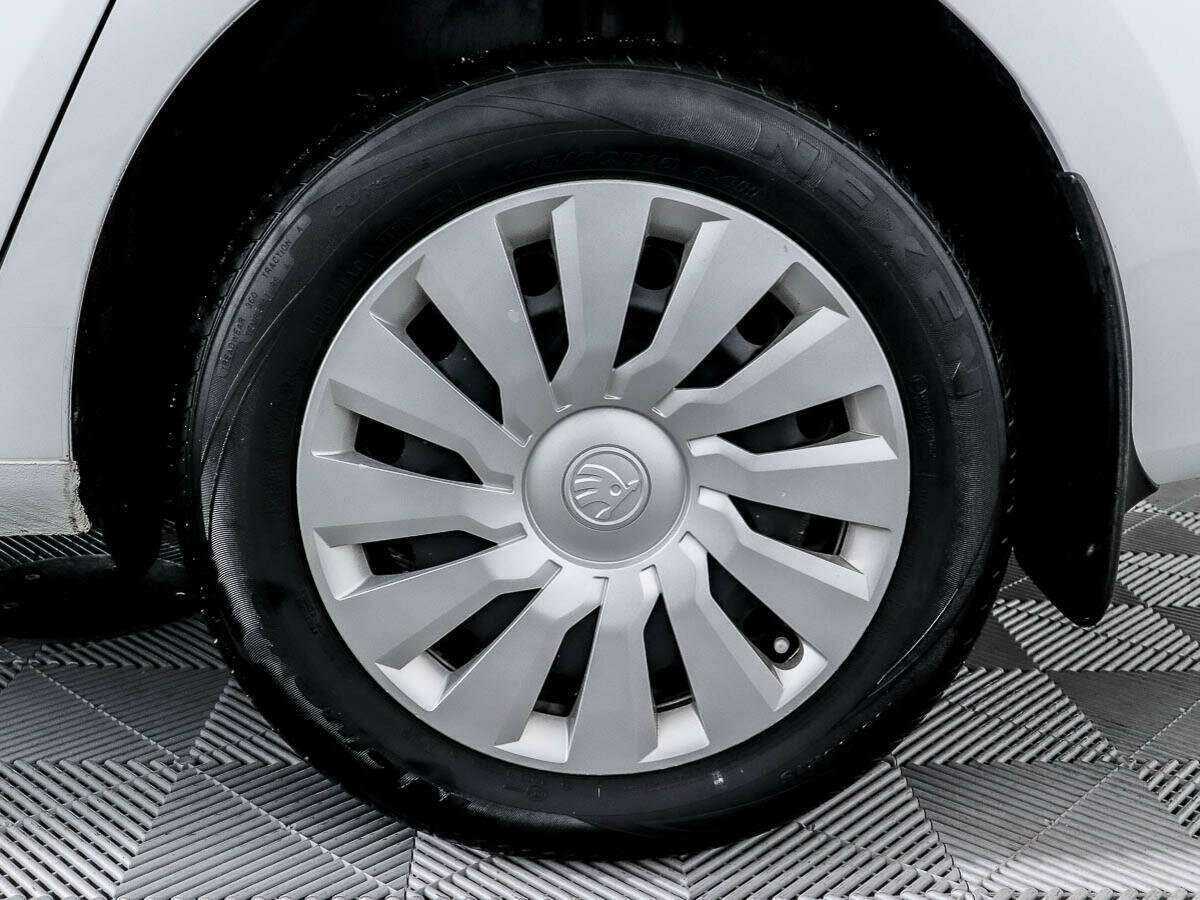 Skoda Rapid с пробегом — 2020 год. Фото: #10