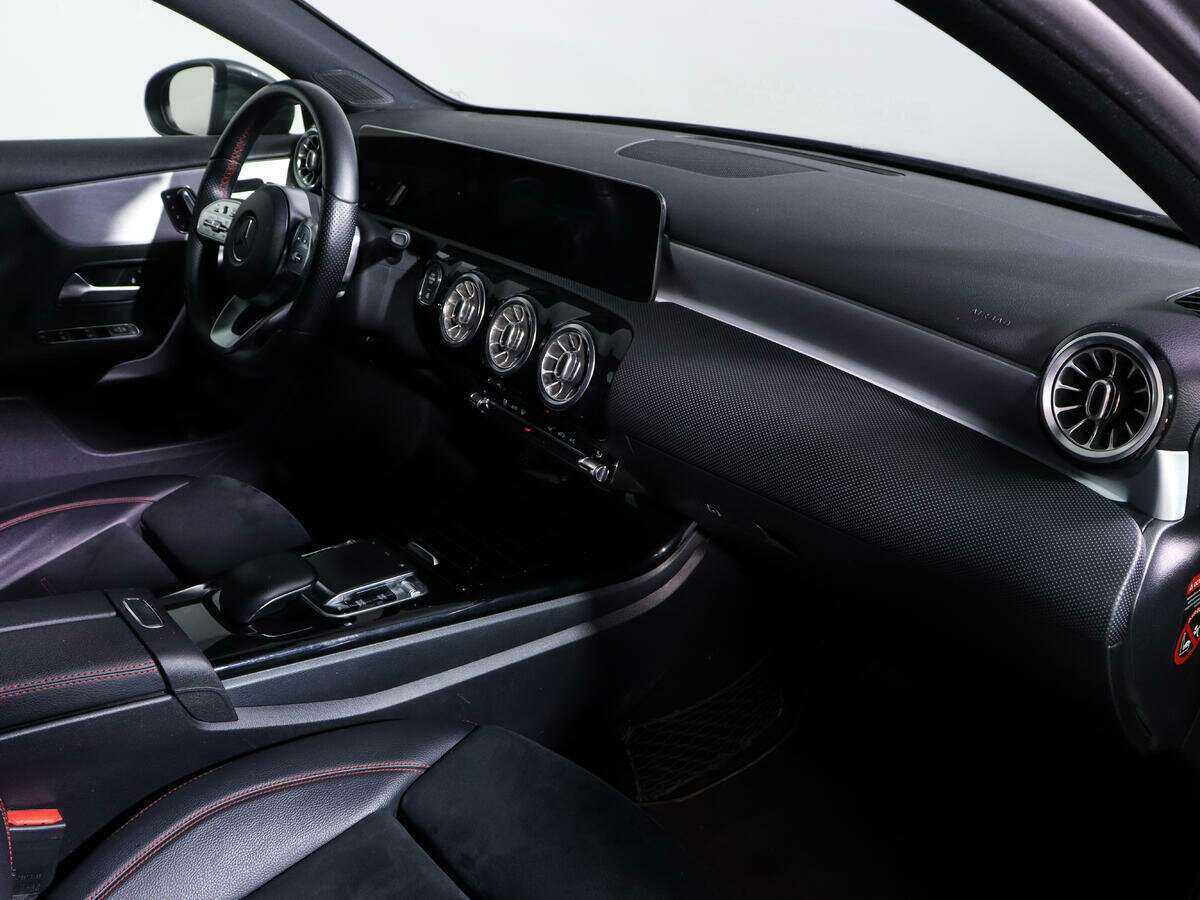 Mercedes-Benz A-Класс с пробегом — 2019 год. Фото: #8