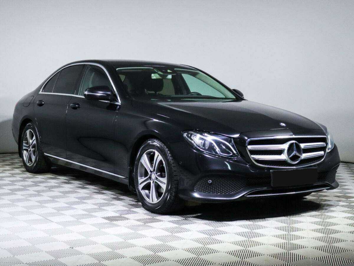 Mercedes-Benz E-Класс с пробегом — 2016 год. Фото: #2