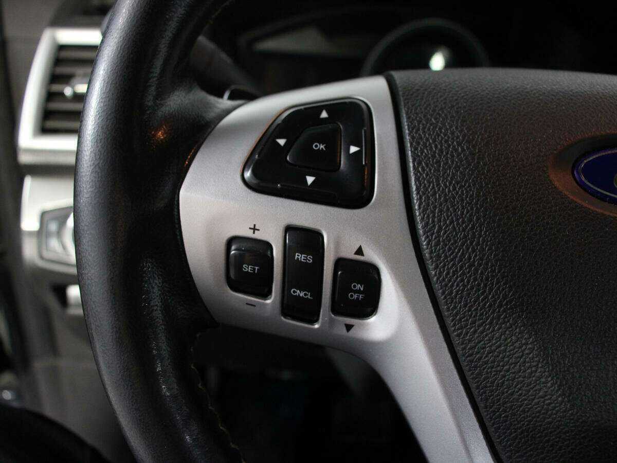 Ford Explorer с пробегом — 2013 год. Фото: #20