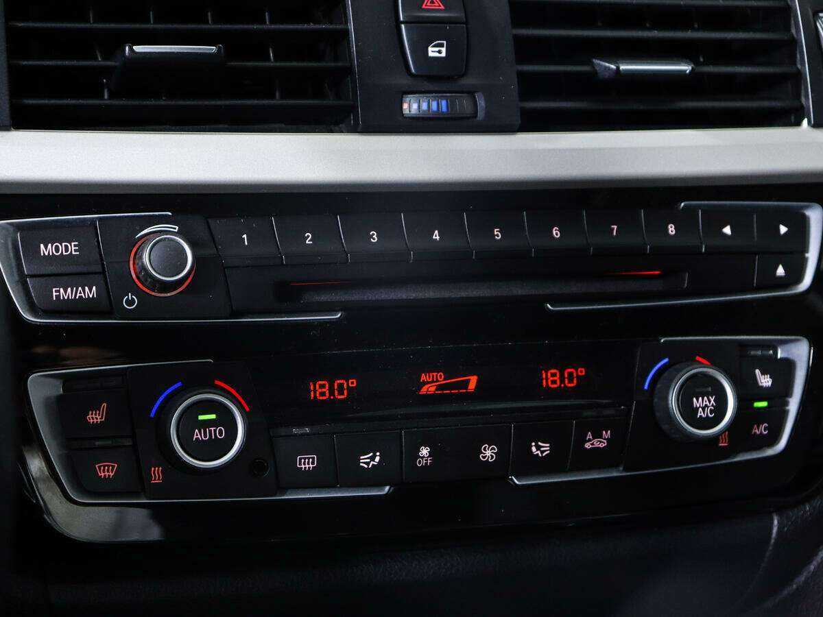 BMW 3 серии с пробегом — 2016 год. Фото: #12