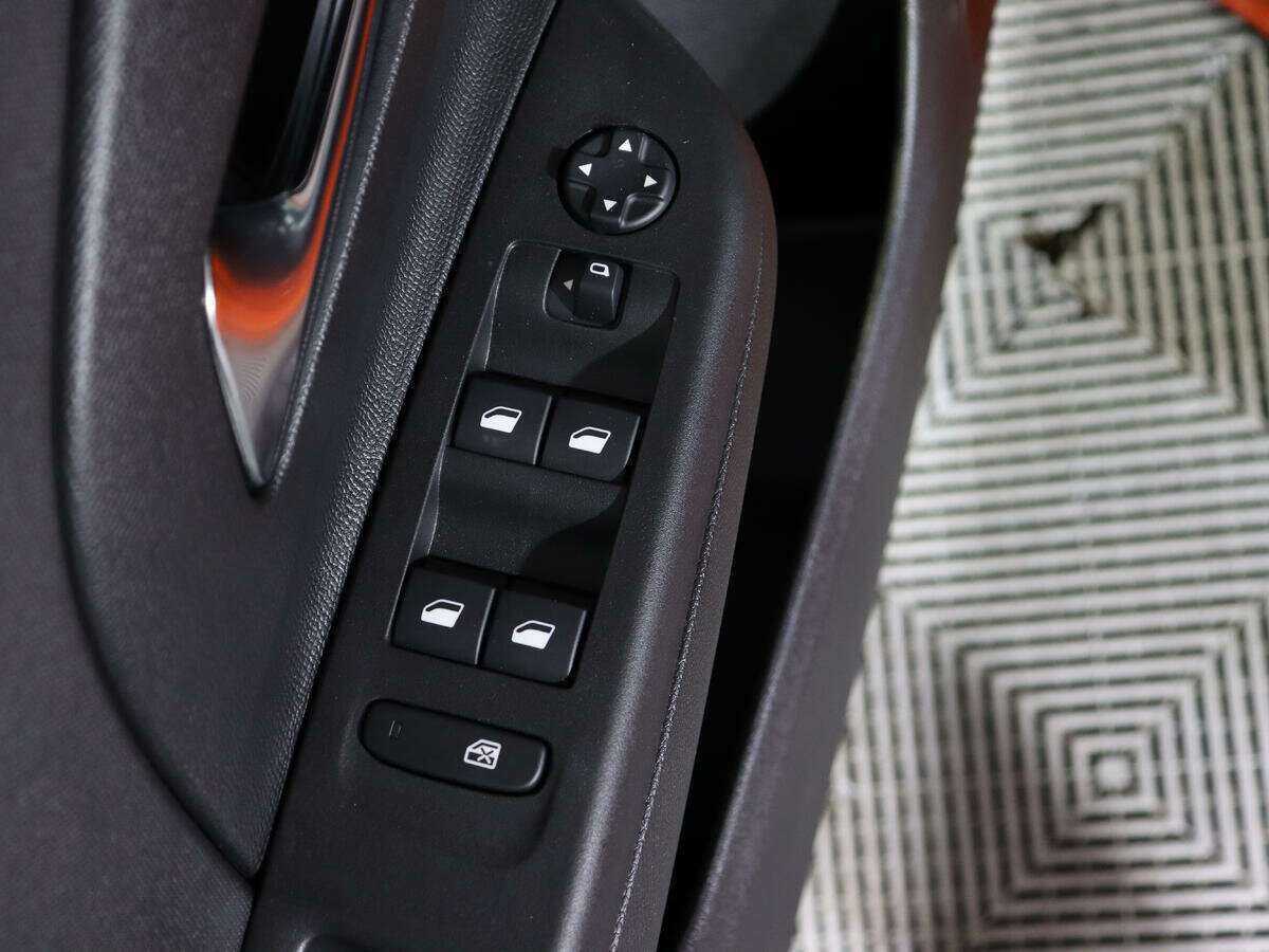 Opel Corsa с пробегом — 2022 год. Фото: #13