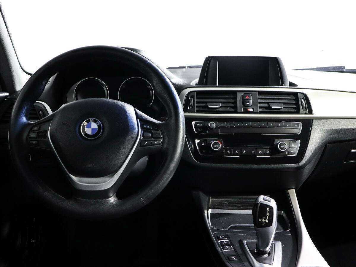 BMW 1 серии с пробегом — 2018 год. Фото: #9