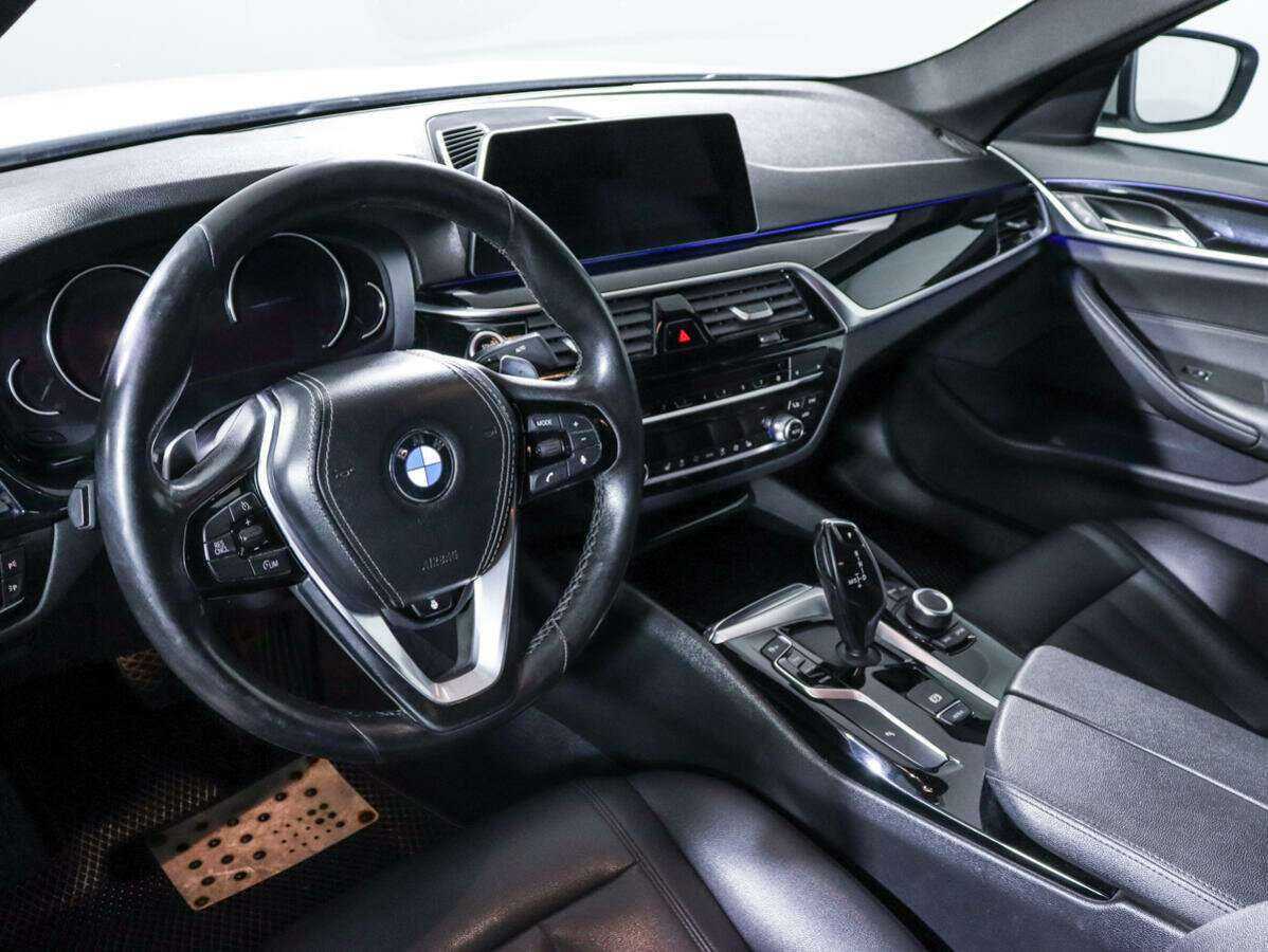 BMW 5 серии с пробегом — 2018 год. Фото: #11