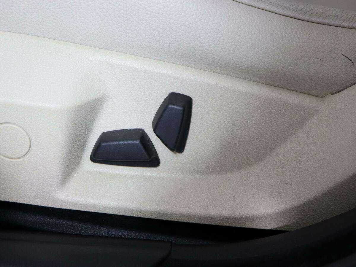 BMW 5 серии с пробегом — 2012 год. Фото: #11