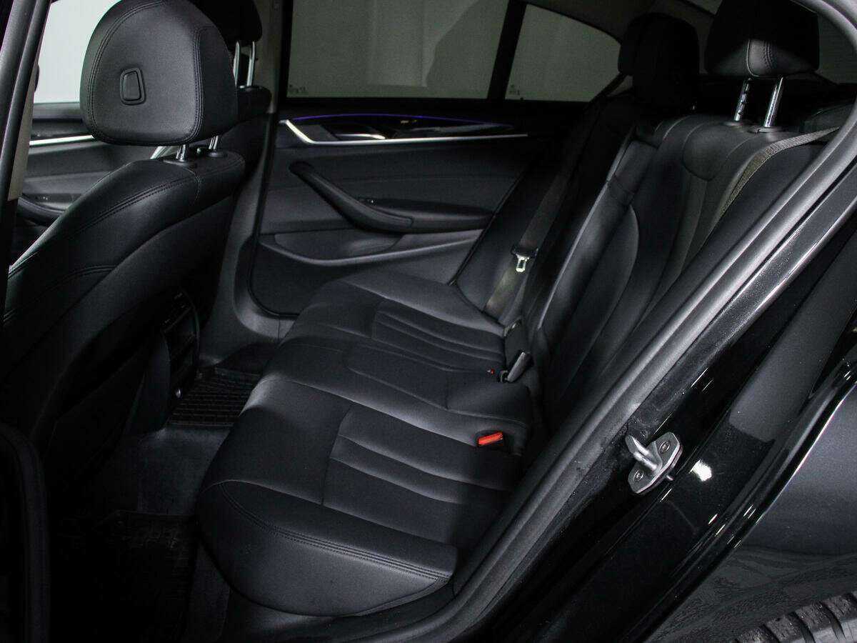 BMW 5 серии с пробегом — 2017 год. Фото: #8