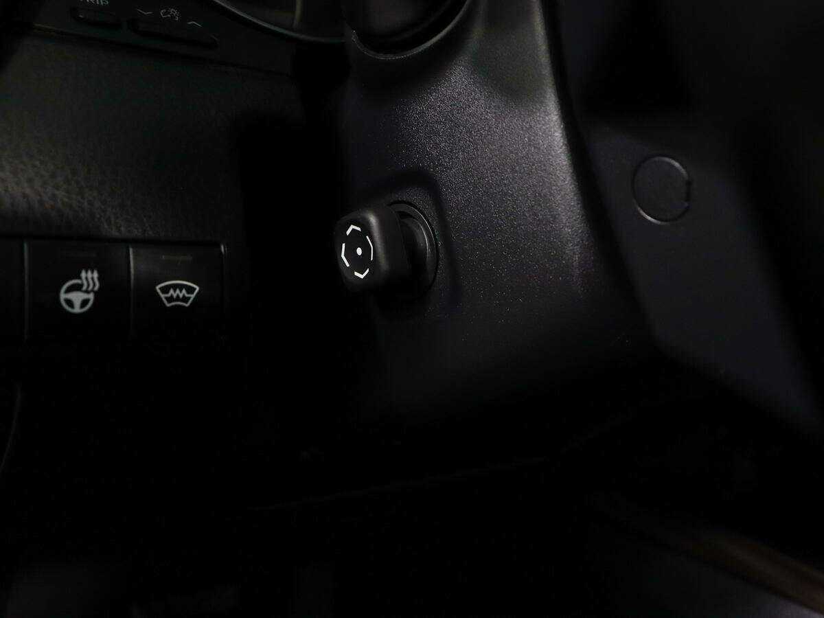 Toyota Camry с пробегом — 2018 год. Фото: #18