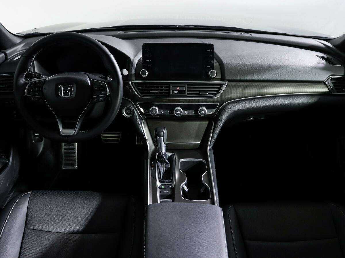 Honda Accord с пробегом — 2022 год. Фото: #9