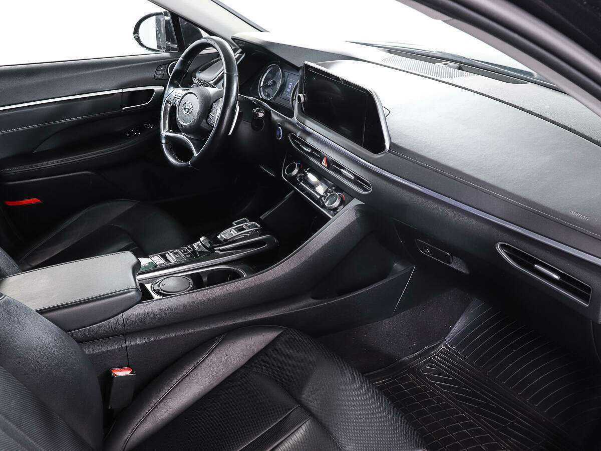 Hyundai Sonata с пробегом — 2020 год. Фото: #8