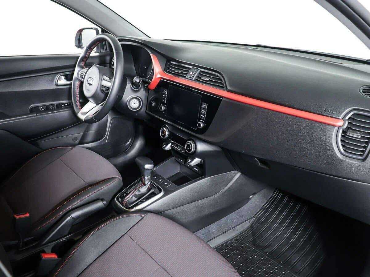 Kia Rio с пробегом — 2021 год. Фото: #5
