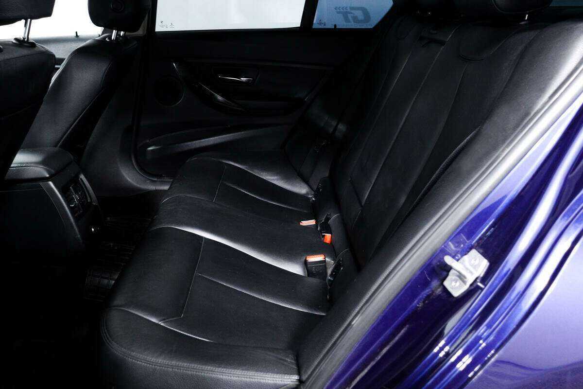 BMW 3 серии с пробегом — 2016 год. Фото: #10