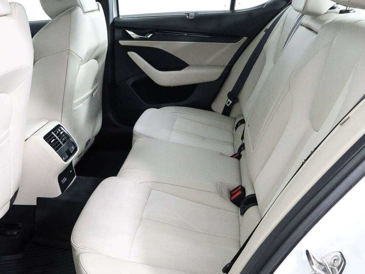 Skoda Octavia с пробегом — 2021 год. Фото: #6