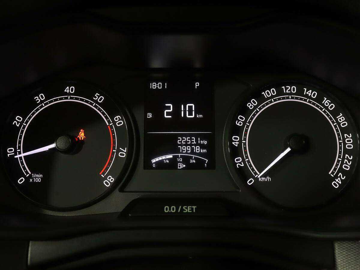 Skoda Rapid с пробегом — 2021 год. Фото: #9