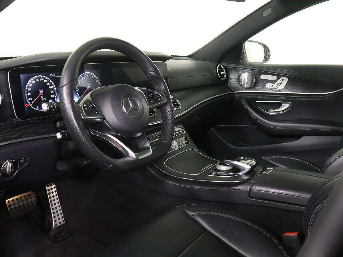 Mercedes-Benz E-Класс с пробегом — 2017 год. Фото: #13