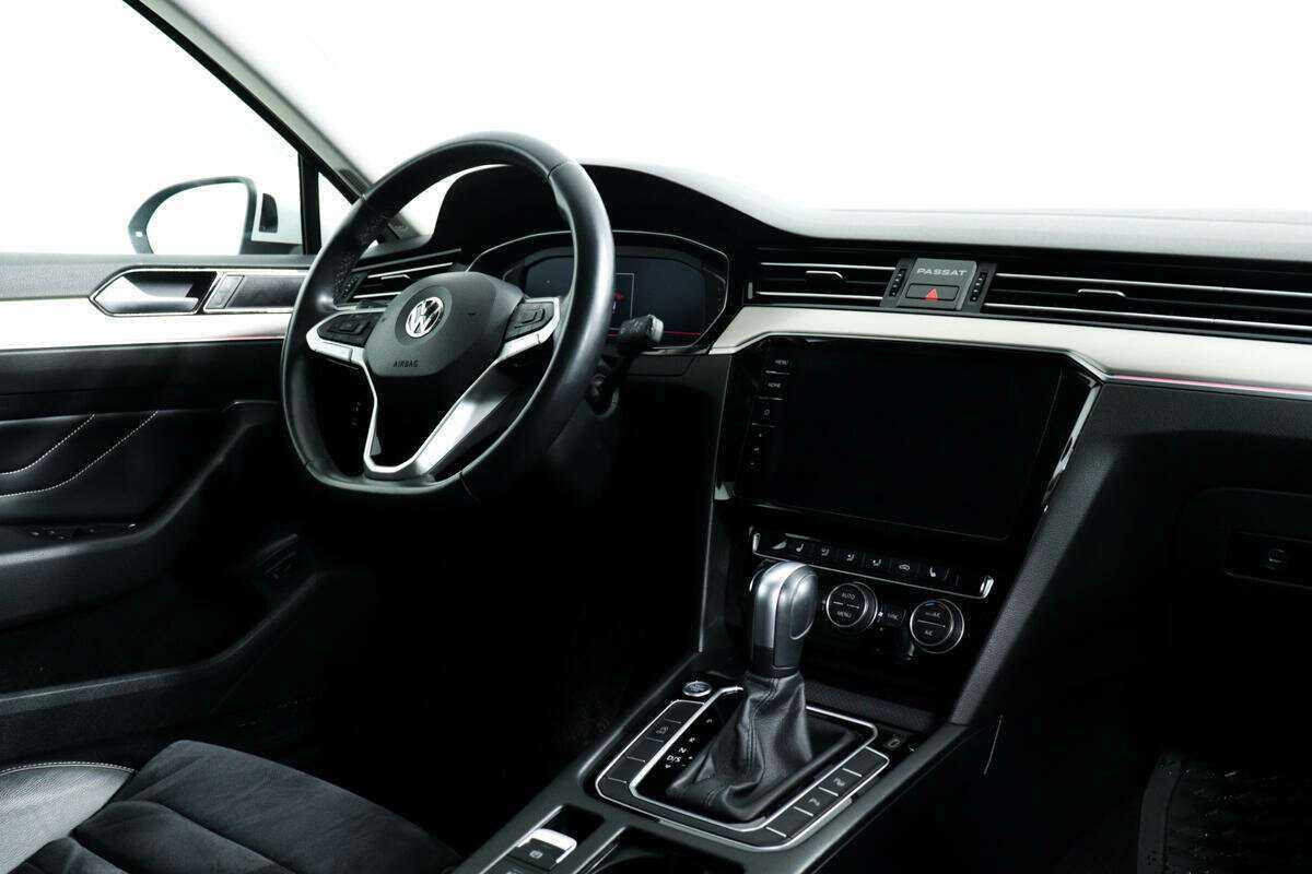 Volkswagen Passat с пробегом — 2020 год. Фото: #8