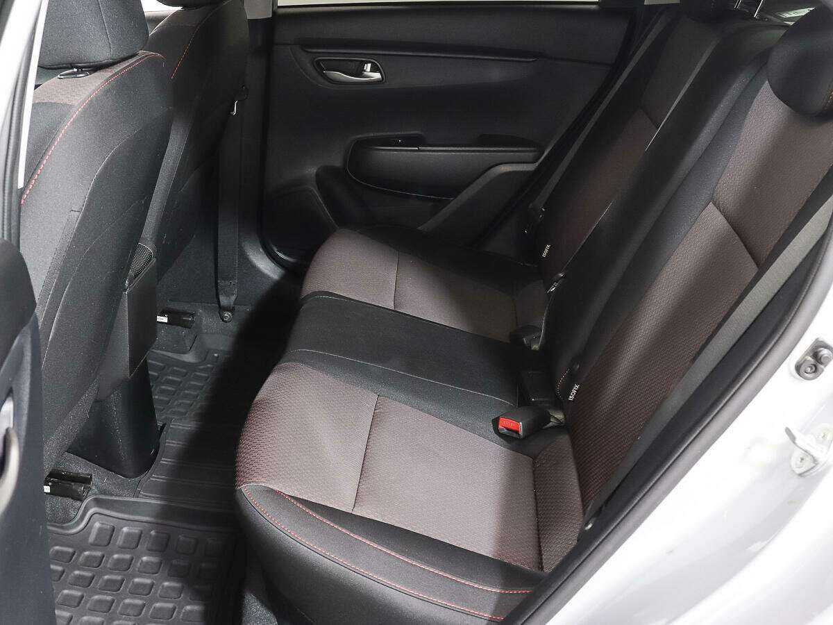 Kia Rio с пробегом — 2020 год. Фото: #9