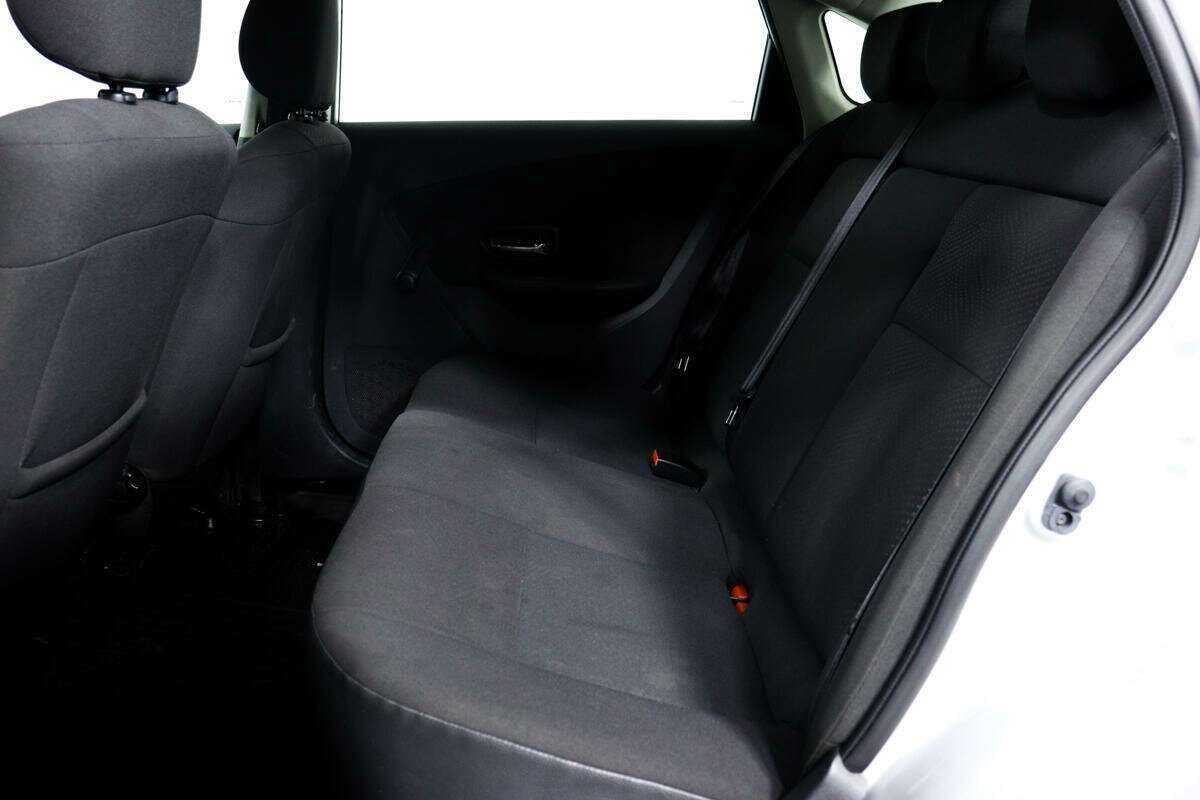 Nissan Almera с пробегом — 2014 год. Фото: #11