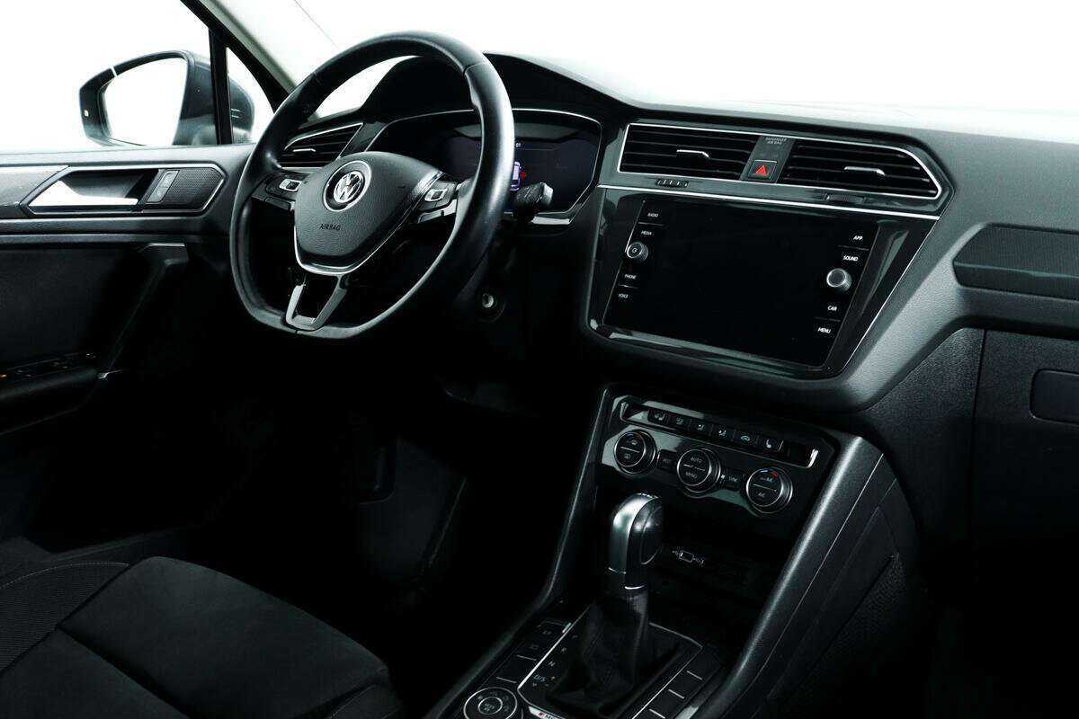 Volkswagen Tiguan с пробегом — 2018 год. Фото: #8