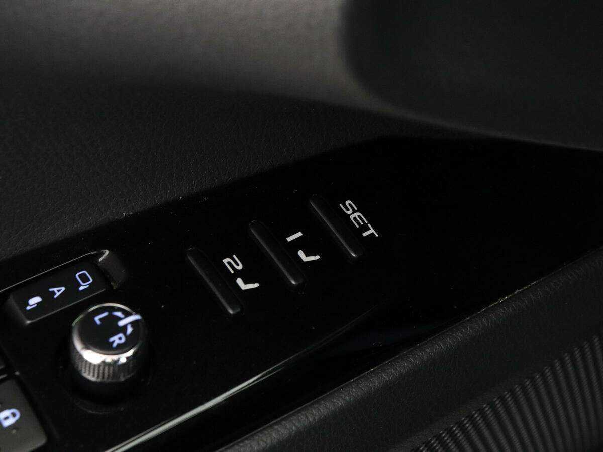 Toyota Camry с пробегом — 2018 год. Фото: #13