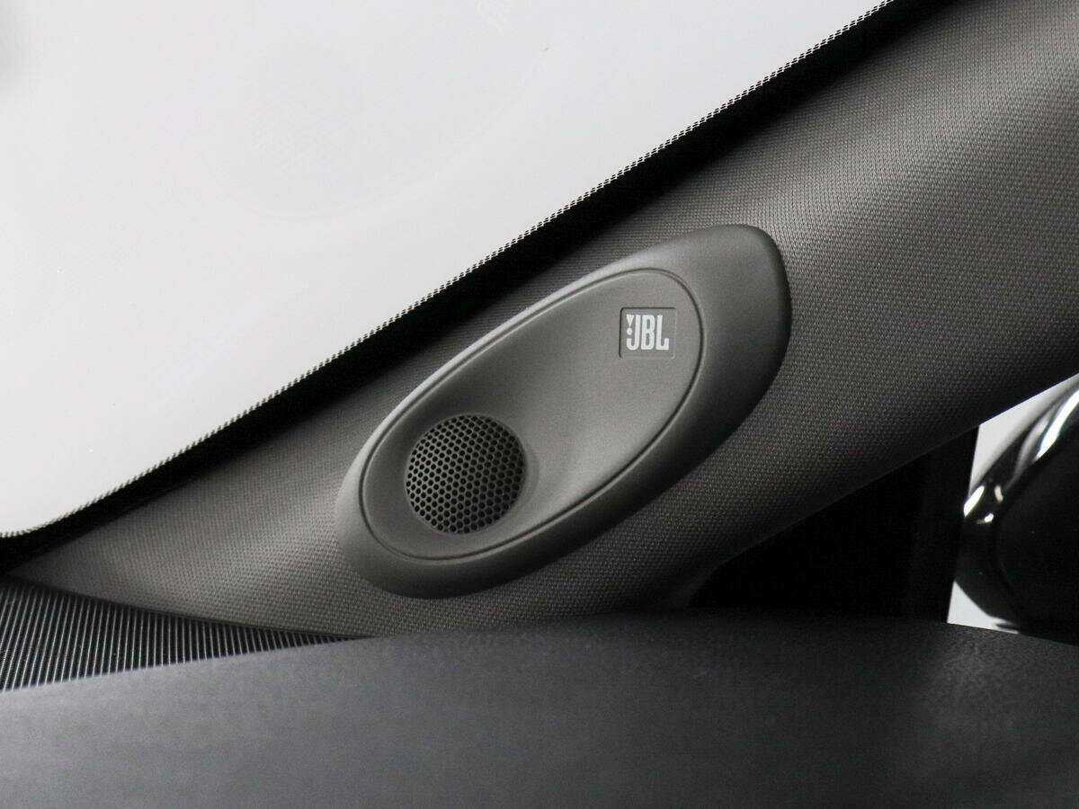 Toyota Camry с пробегом — 2018 год. Фото: #16