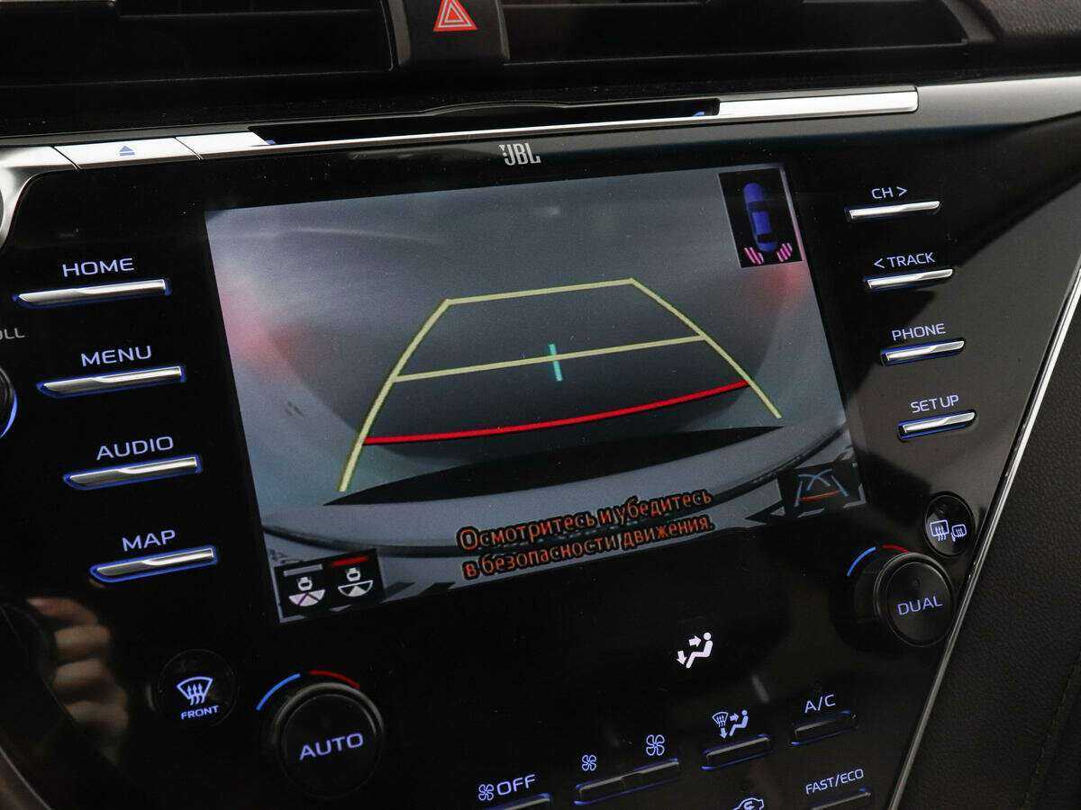 Toyota Camry с пробегом — 2019 год. Фото: #13