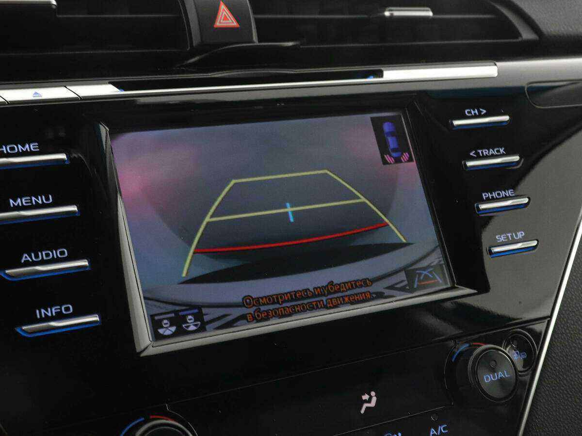 Toyota Camry с пробегом — 2019 год. Фото: #11