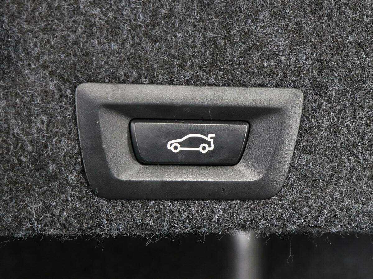 BMW 5 серии с пробегом — 2015 год. Фото: #13