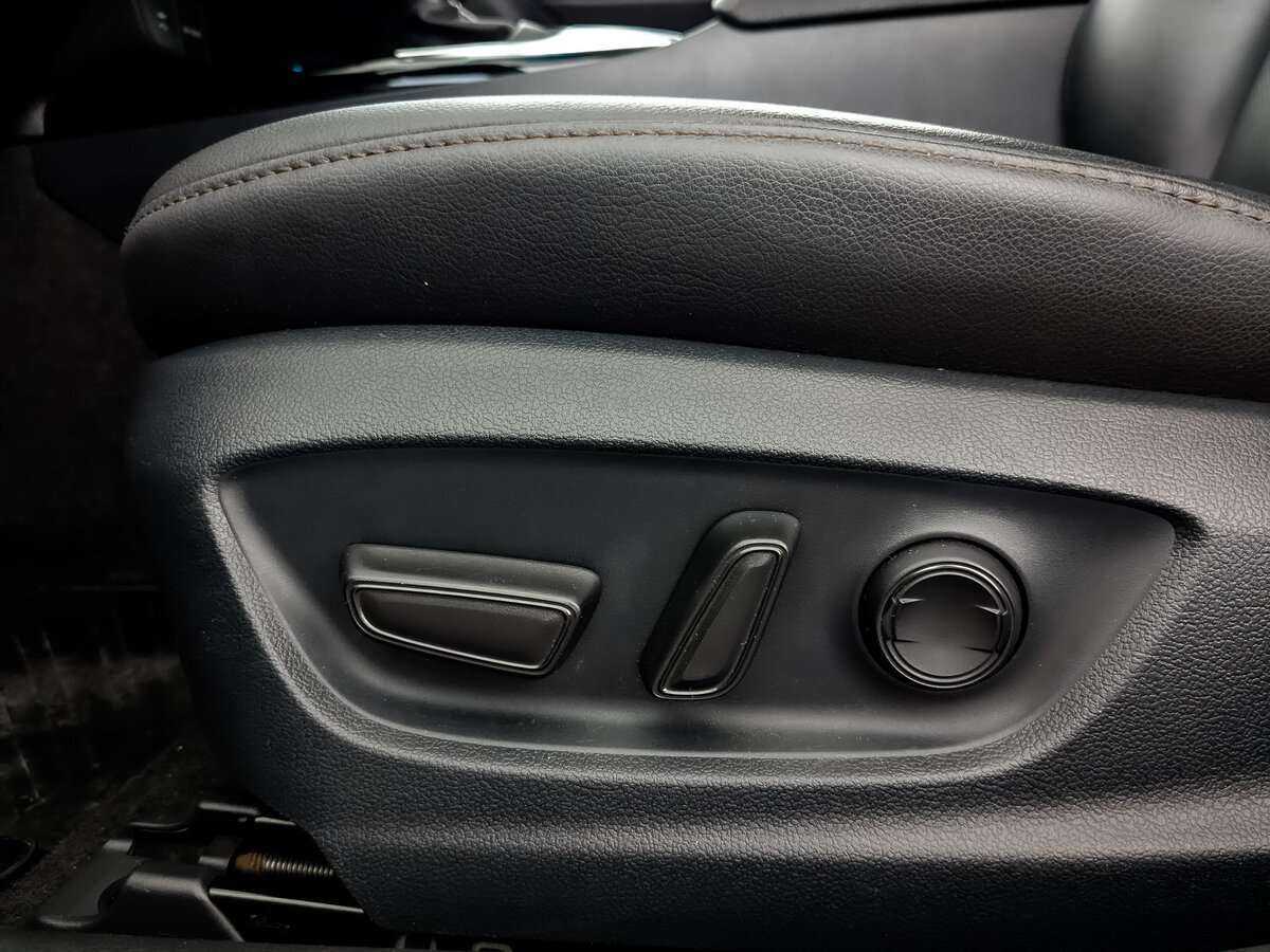 Toyota Camry с пробегом — 2019 год. Фото: #18