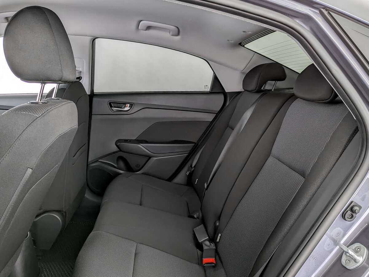 Hyundai Solaris с пробегом — 2022 год. Фото: #8