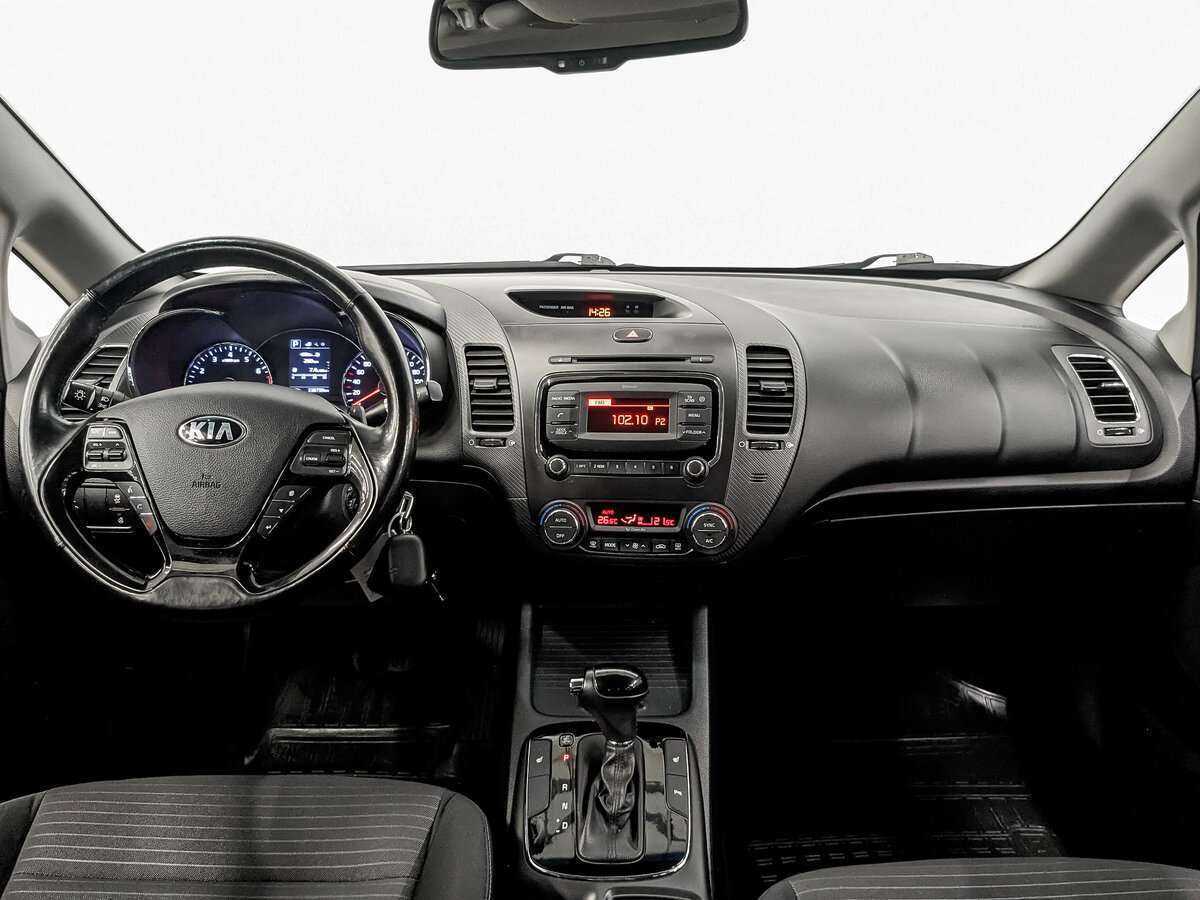 Kia Cerato с пробегом — 2017 год. Фото: #13