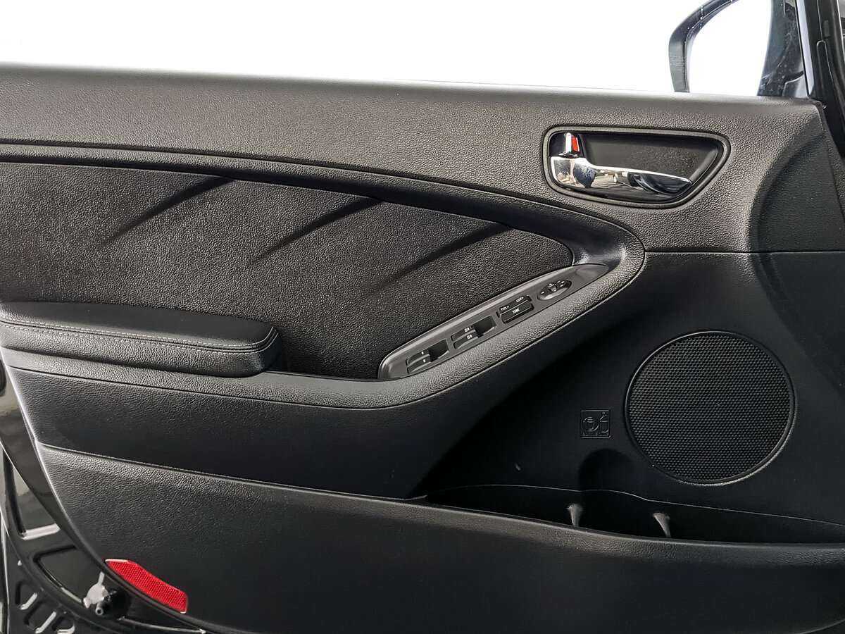 Kia Cerato с пробегом — 2017 год. Фото: #17