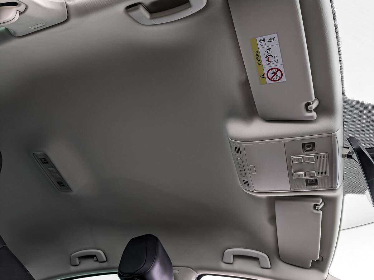 Volkswagen Passat с пробегом — 2019 год. Фото: #18