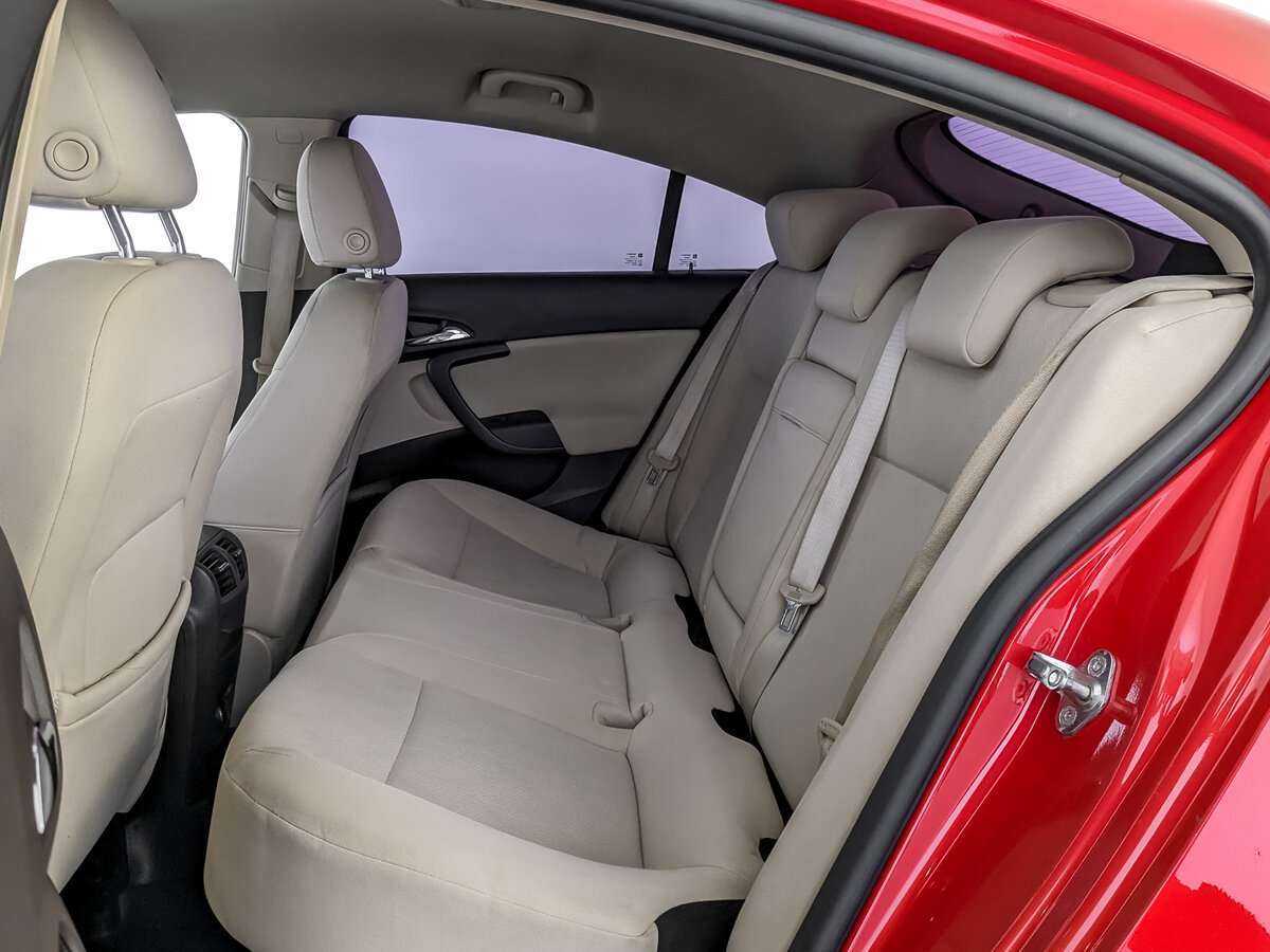 Opel Insignia с пробегом — 2012 год. Фото: #9