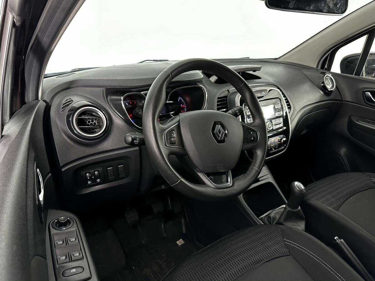 Renault Kaptur с пробегом — 2017 год. Фото: #6