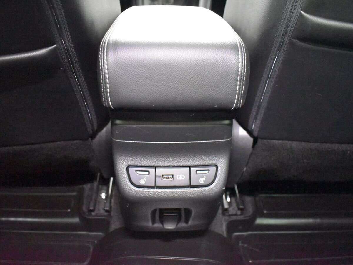 Lada (ВАЗ) Vesta с пробегом — 2019 год. Фото: #13