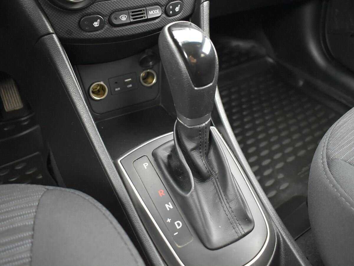 Hyundai Solaris с пробегом — 2016 год. Фото: #12