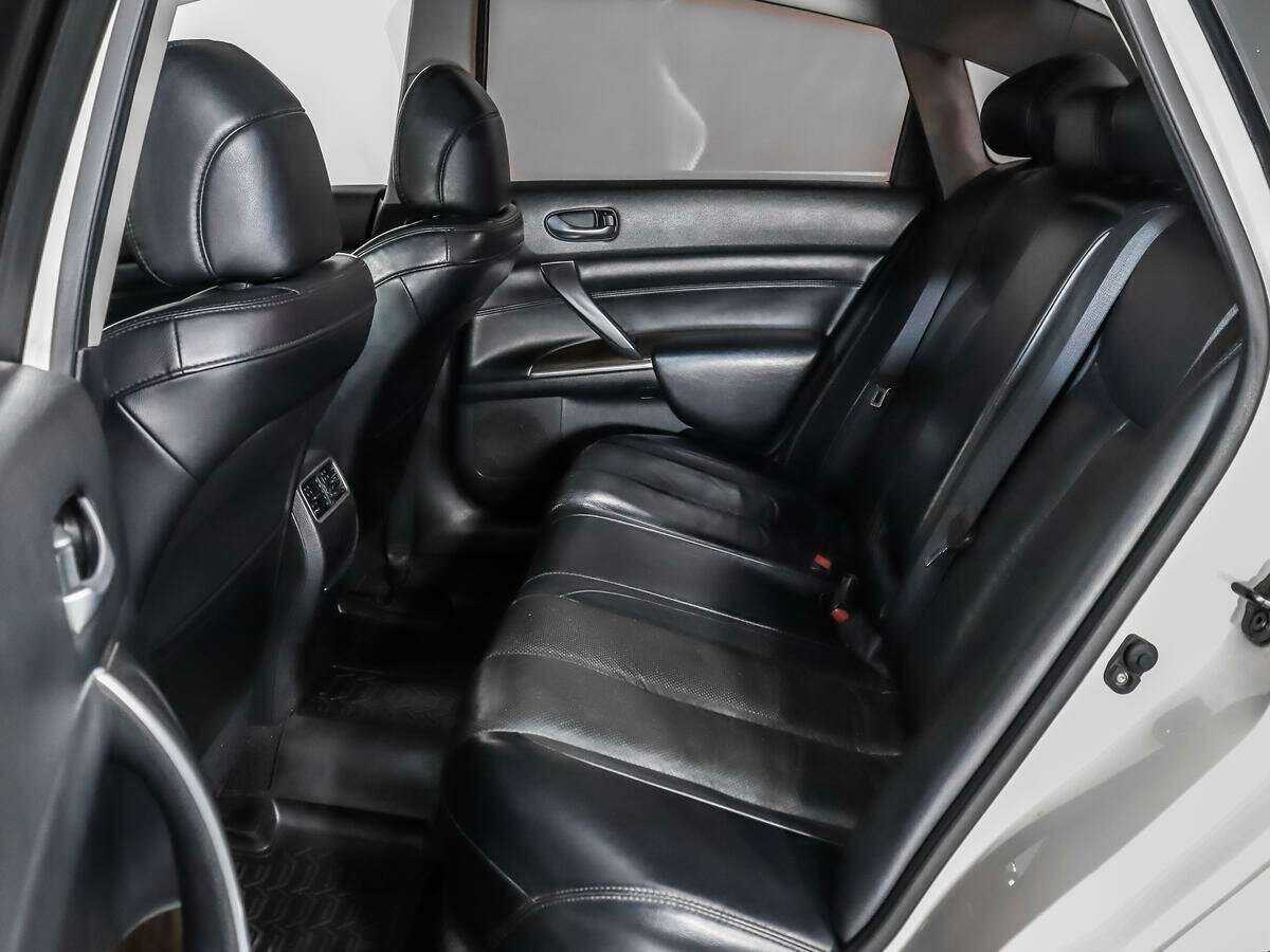 Nissan Teana с пробегом — 2012 год. Фото: #11