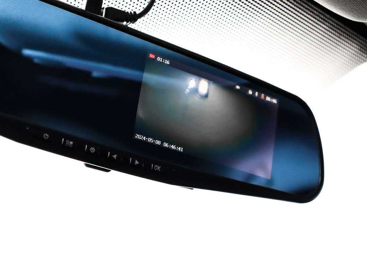 Renault Fluence с пробегом — 2013 год. Фото: #13